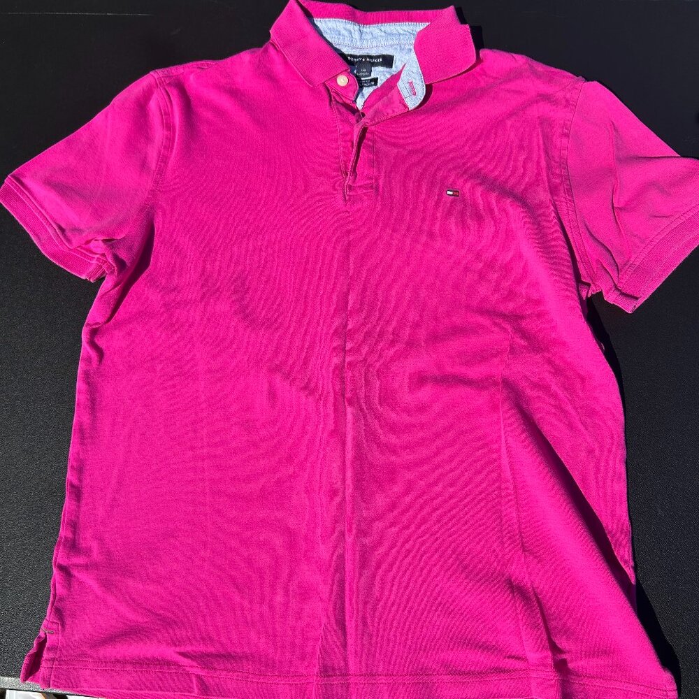 Tommy Hilfiger Men’s Hot Pink Polo Shirt – Size Large
